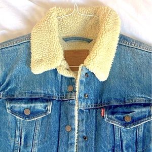 Levi’s Sherpa Jean Jacket, size L
